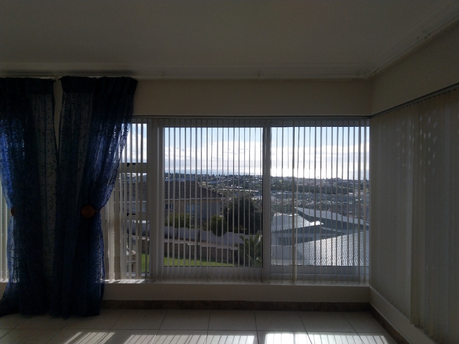 3 Bedroom Property for Sale in Menkenkop Western Cape